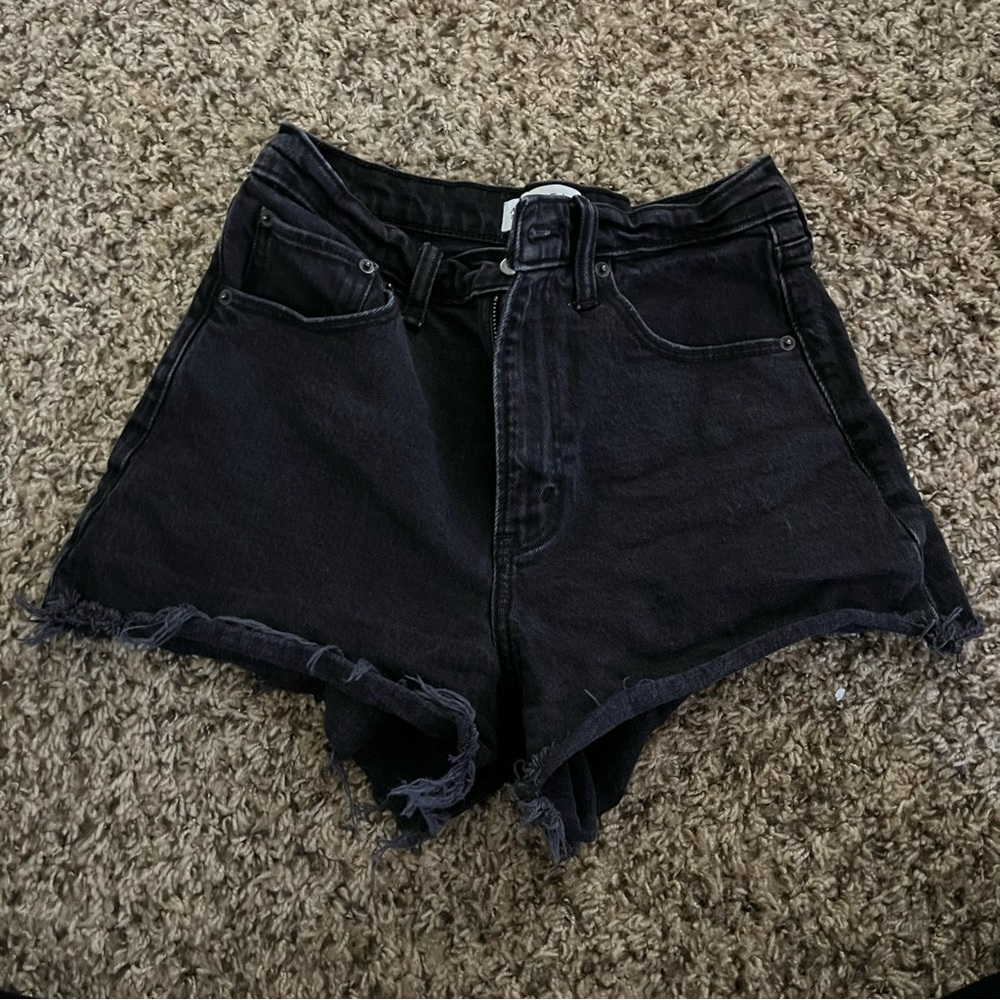 Abercrombie Relaxed Cutoff Short High Rise